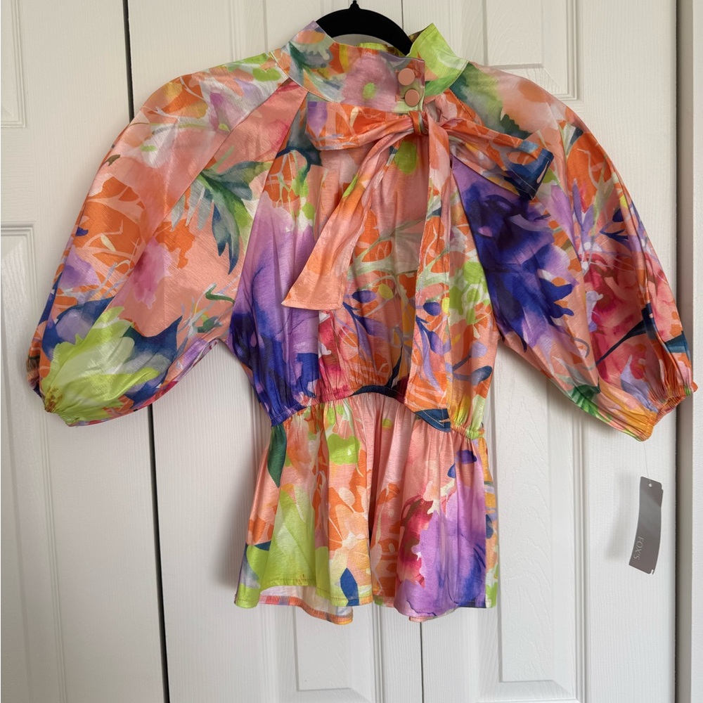 Love highlight Floral Multicolor Women's Top size small